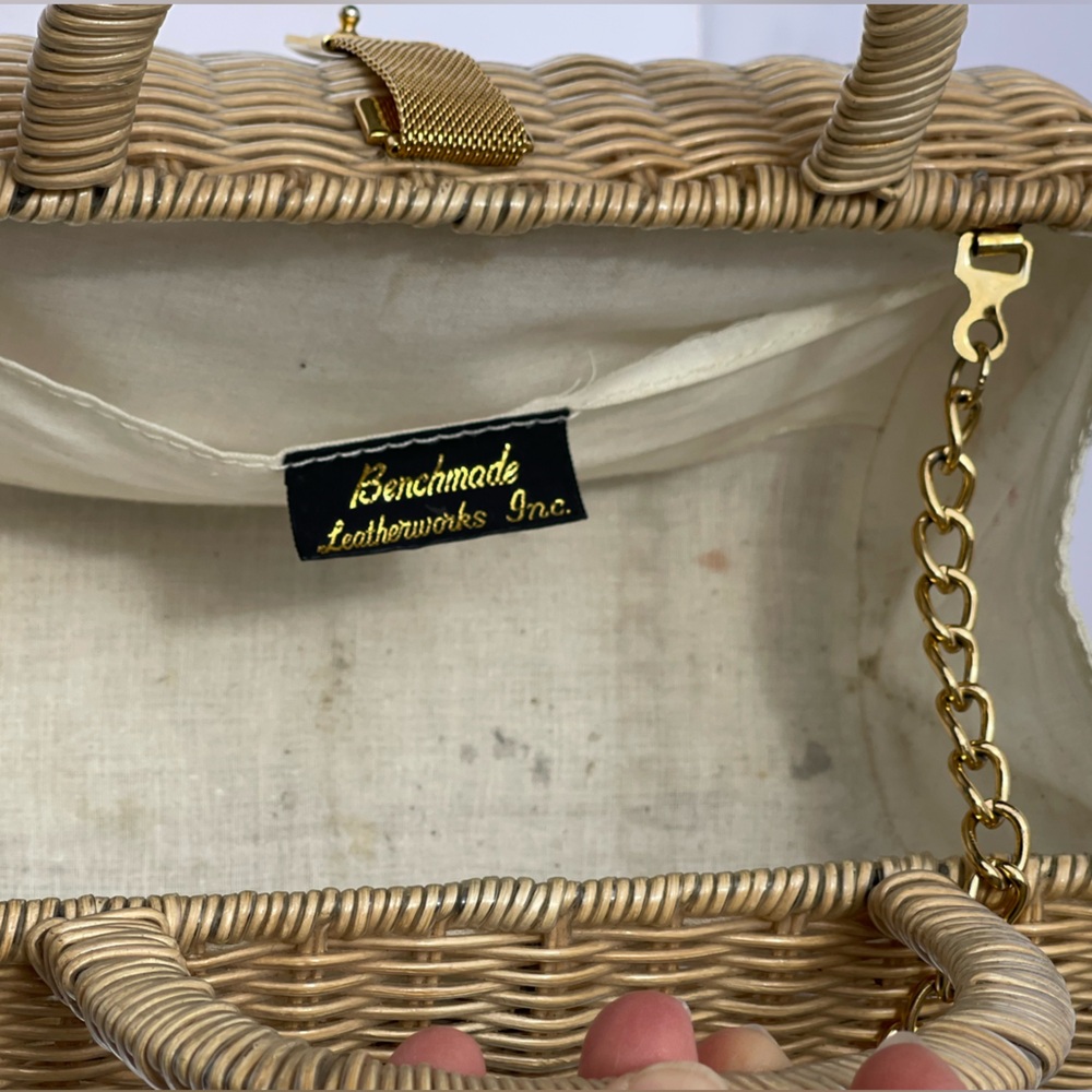 Woven Straw Barrel Handbag with Gold Chain - Picture 7 of 7